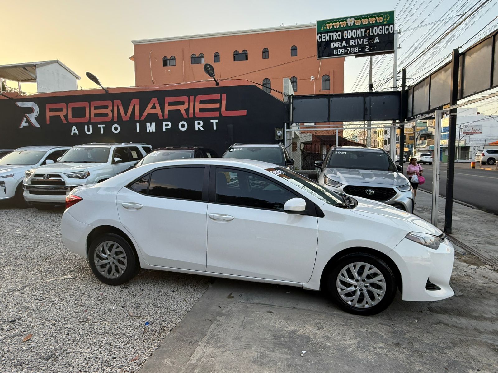Toyota Corolla LE 2019  en Santo Domingo Este Foto 7293428-8.jpg