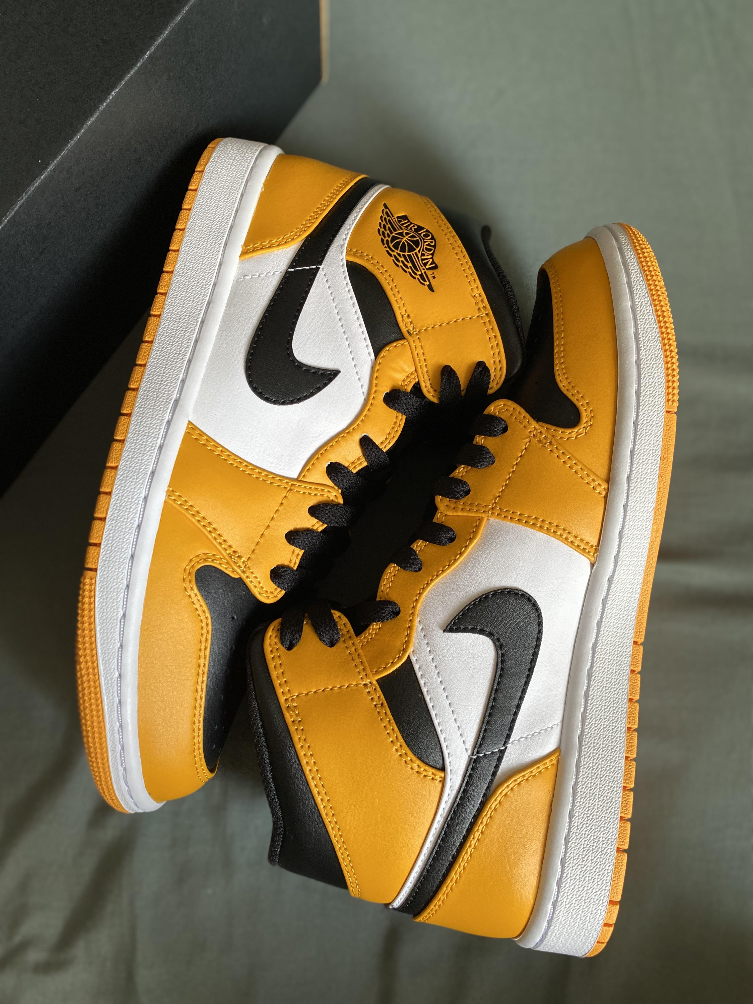 Tenis Sneakers NIKE AIR JORDAN 1 MID TAXI BLACK AND YELLOW Original Foto 7293503-10.jpg