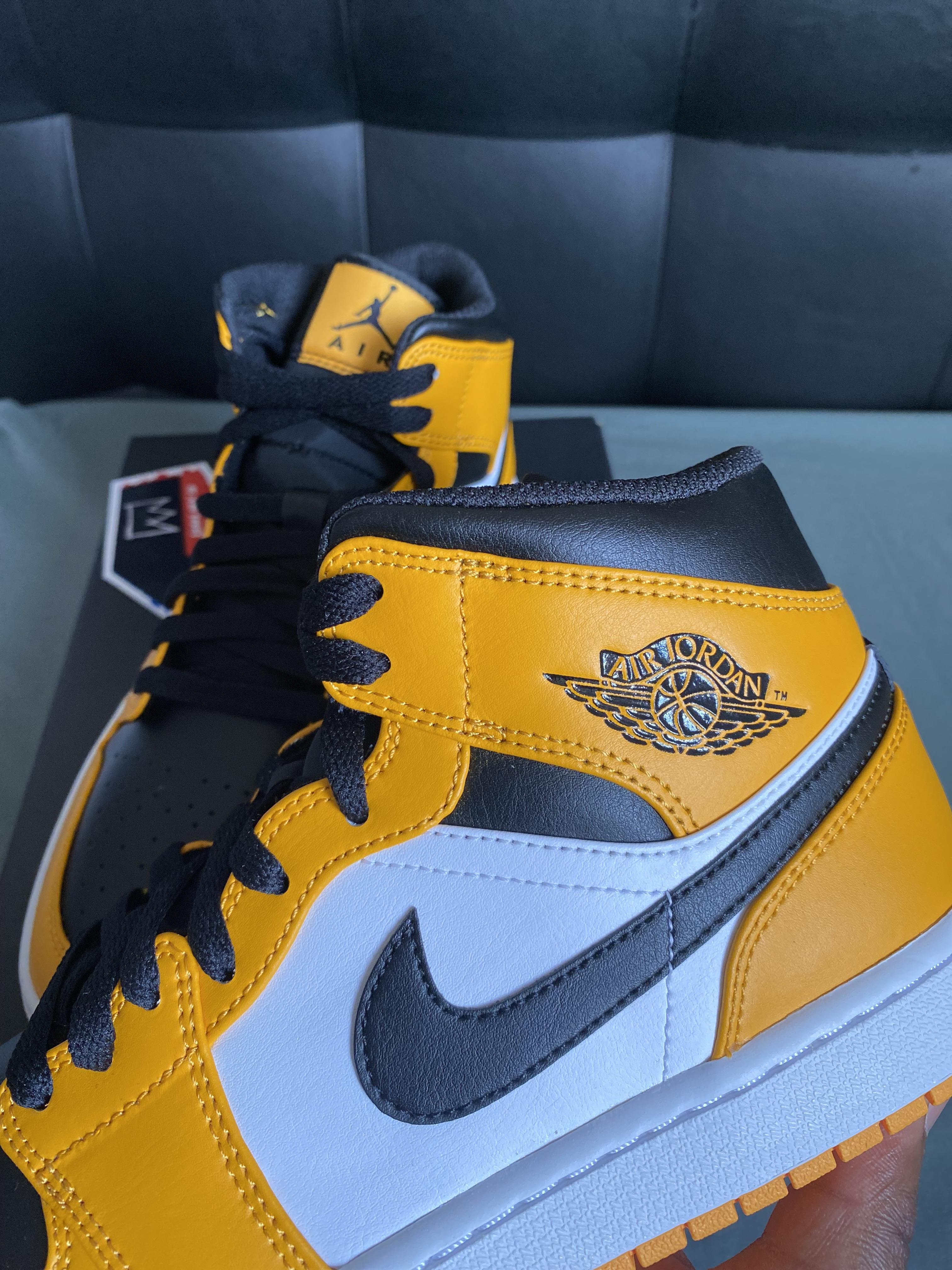 Tenis Sneakers NIKE AIR JORDAN 1 MID TAXI BLACK AND YELLOW Original Foto 7293503-7.jpg