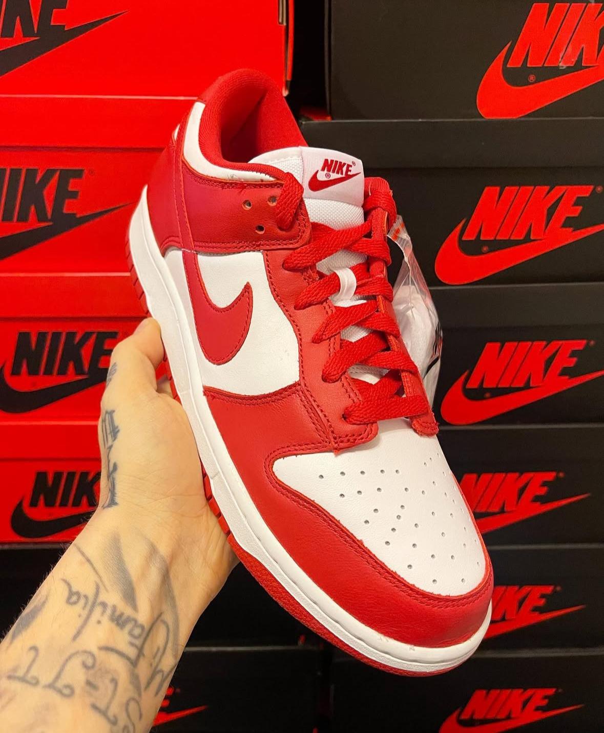 Sneakers Tenis Teni Nike Dunk Low St John’s White and Red Original 2k2 Foto 7293517-2.jpg