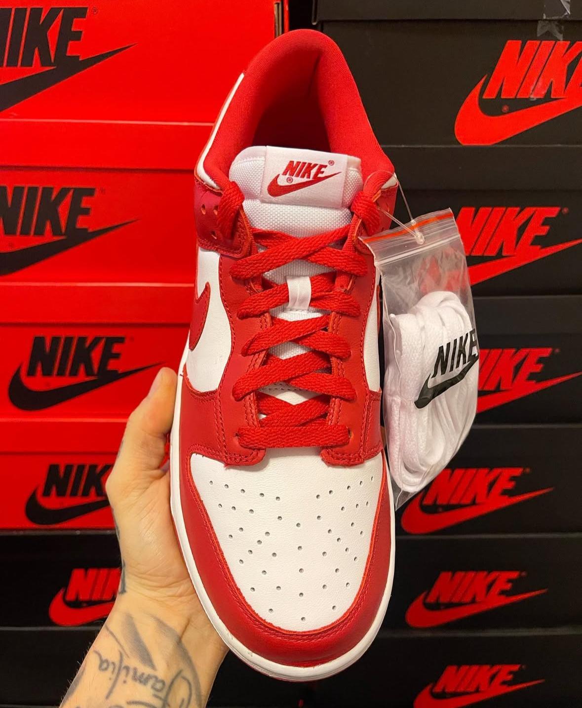 Sneakers Tenis Teni Nike Dunk Low St John’s White and Red Original 2k2 Foto 7293517-3.jpg