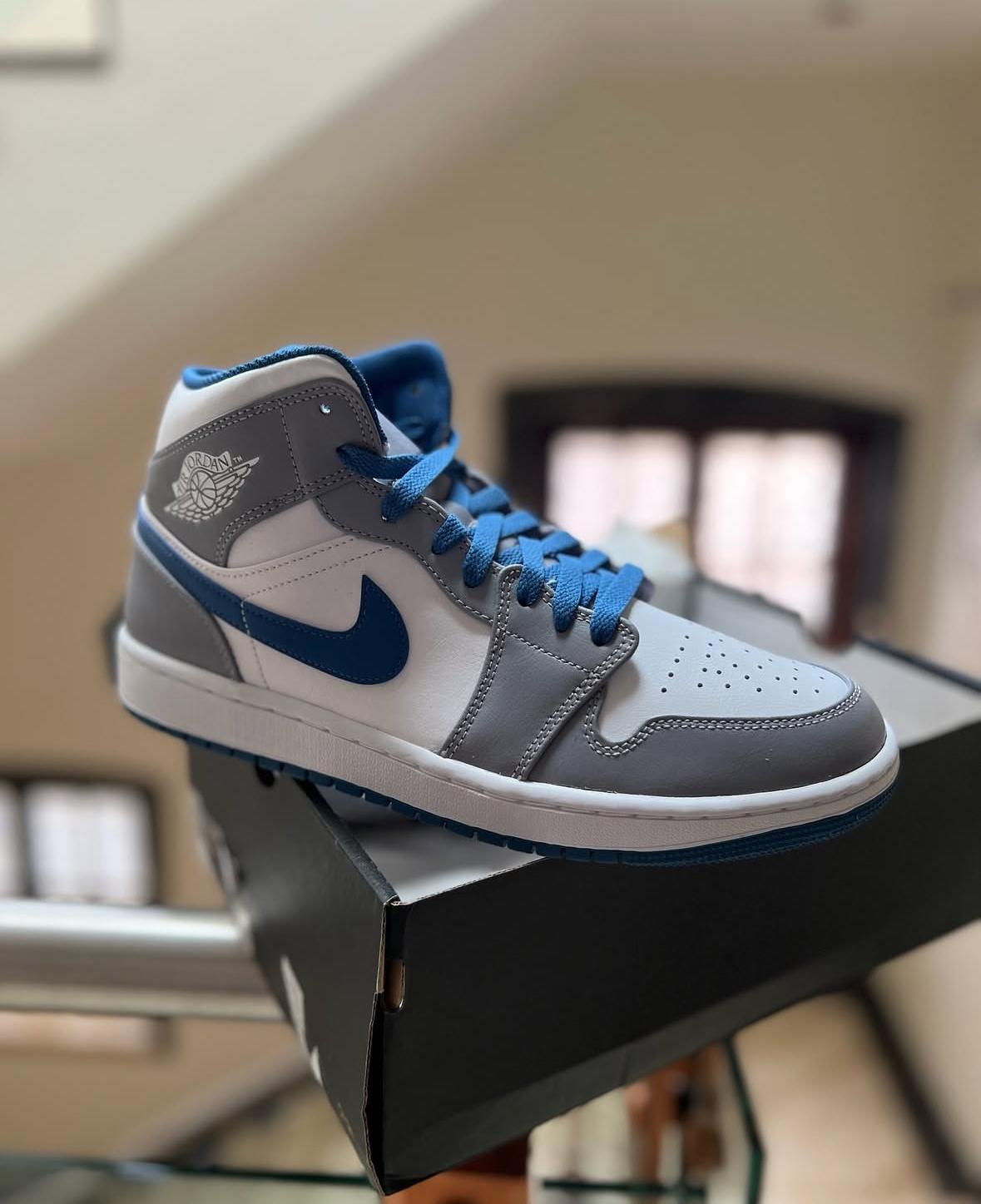 Tenis Sneakers NIKE AIR JORDAN 1 MID TRUE BLUE Original 2K26 Foto 7293524-2.jpg