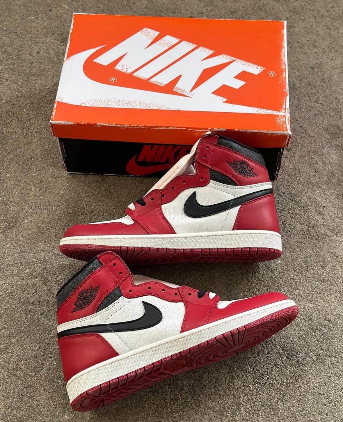 Sneakers Nike Air Jordan Retro 1 Lost  Found CHICAGO Reimagined Origin Foto 7293538-2.jpg