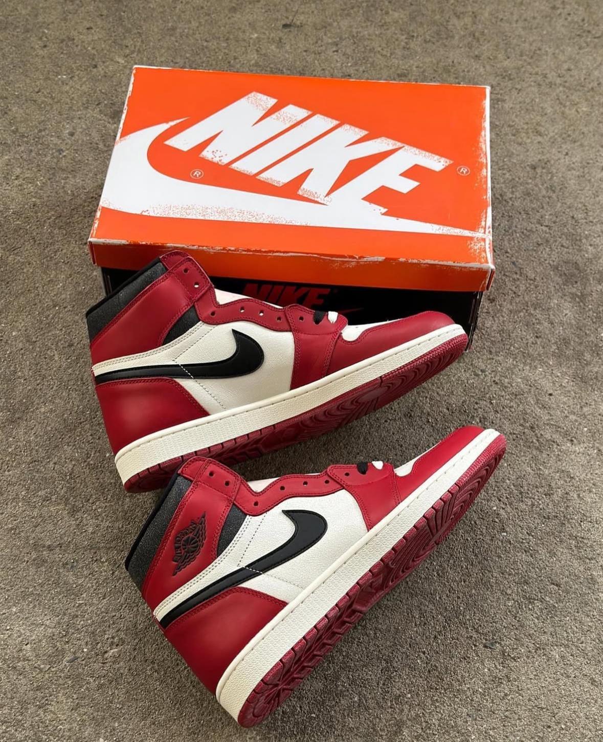 Sneakers Nike Air Jordan Retro 1 Lost  Found CHICAGO Reimagined Origin Foto 7293538-9.jpg