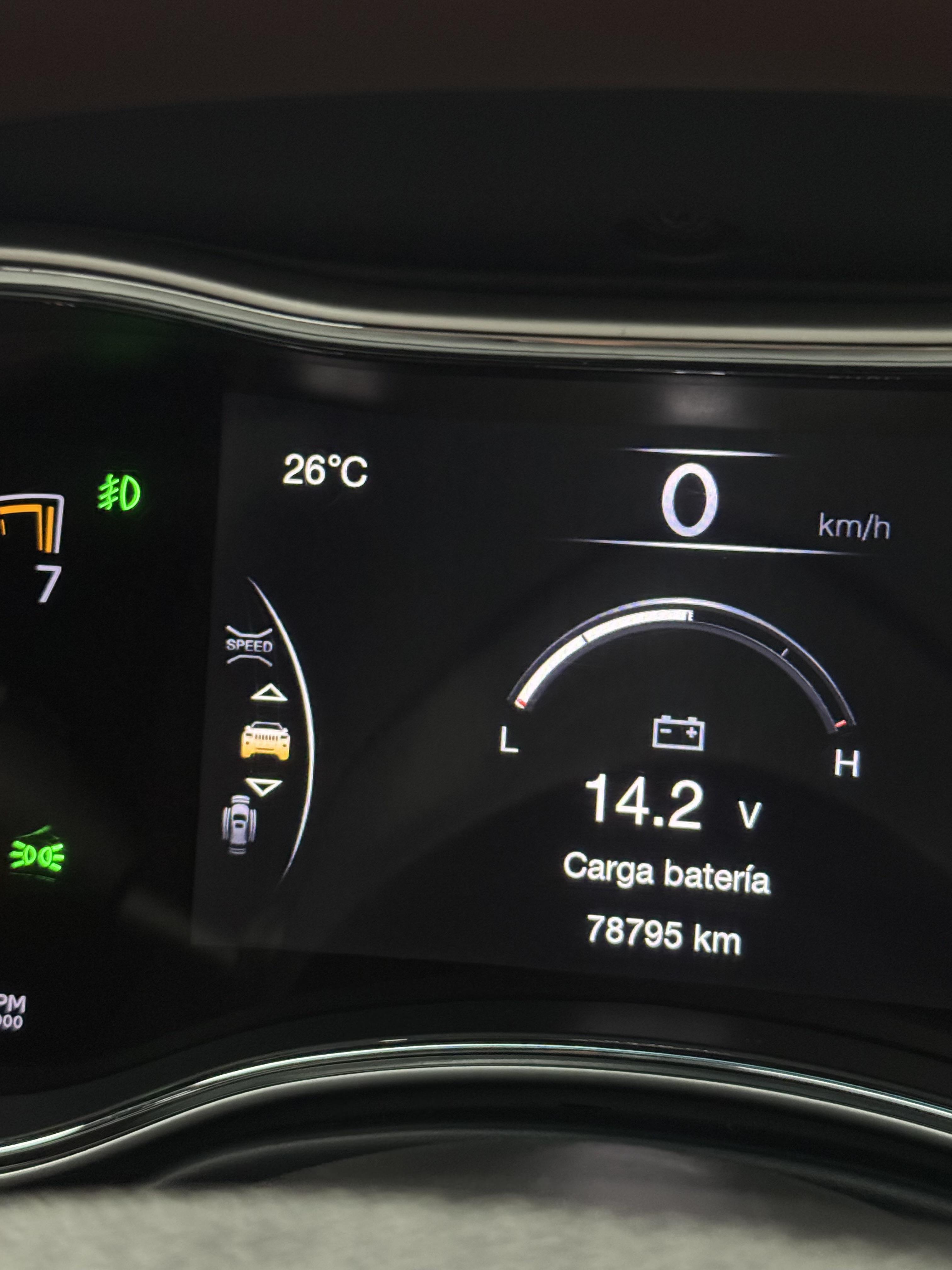 Jeep Cherokee Summit 2018 Foto 7293756-10.jpg