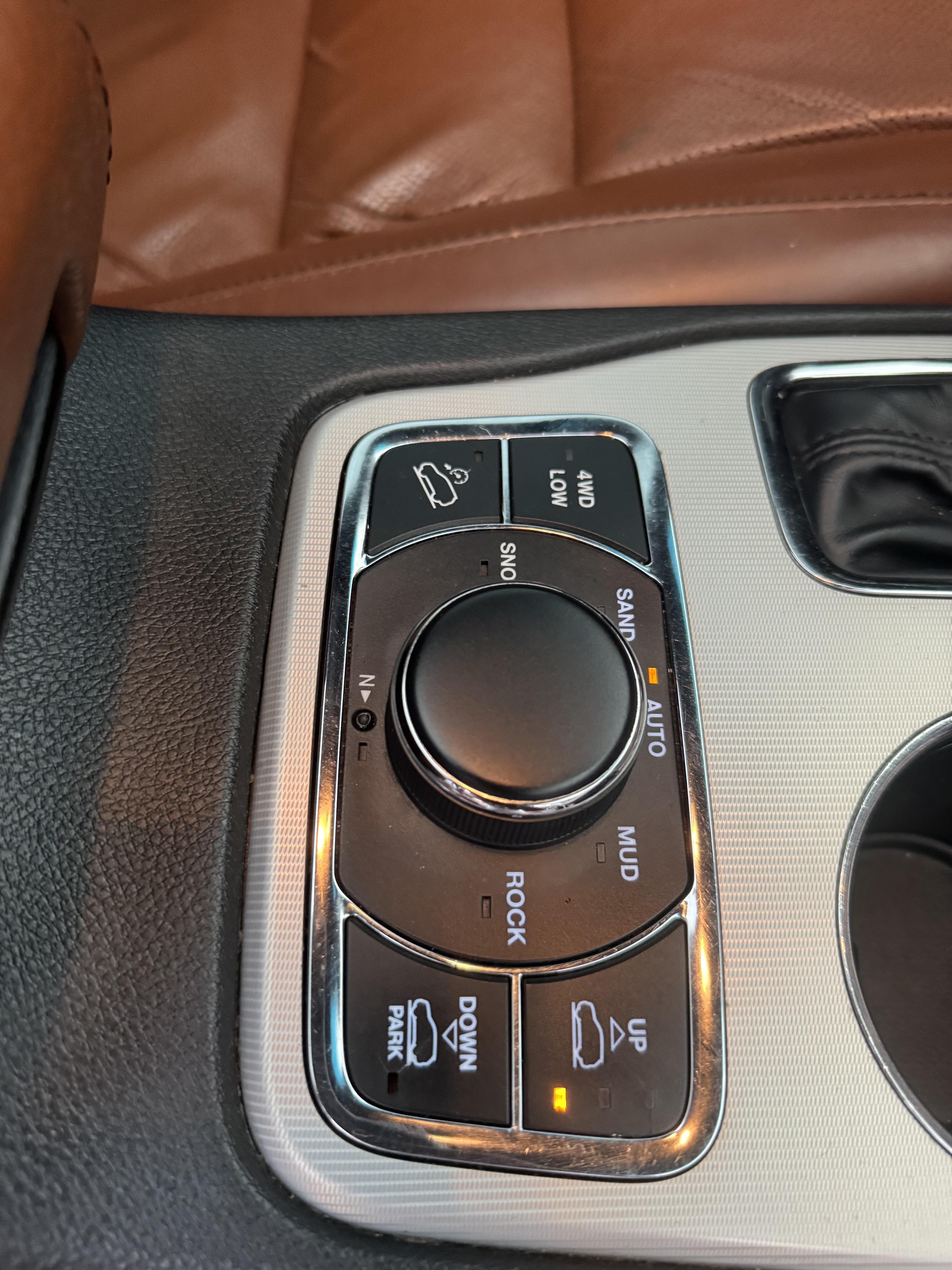 Jeep Cherokee Summit 2018 Foto 7293756-9.jpg