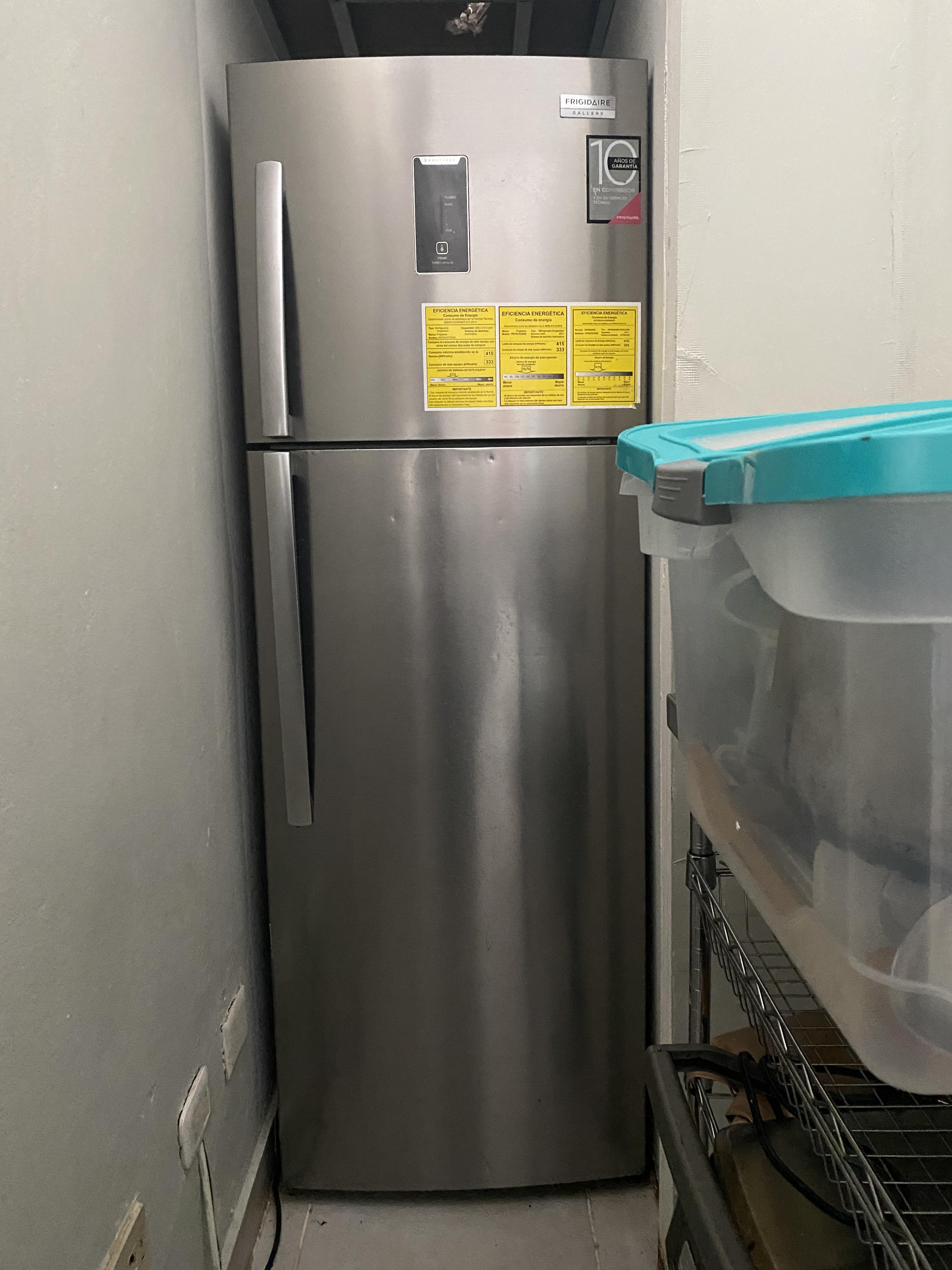 Nevera marca refrigerator Foto 7293811-3.jpg