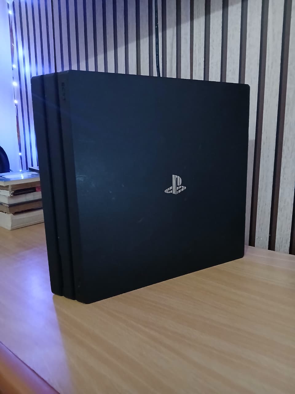 PS4 Pro 1TB - PlayStation 4 con 2 juegos 1 control y sus cables. negoc Foto 7293834-3.jpg