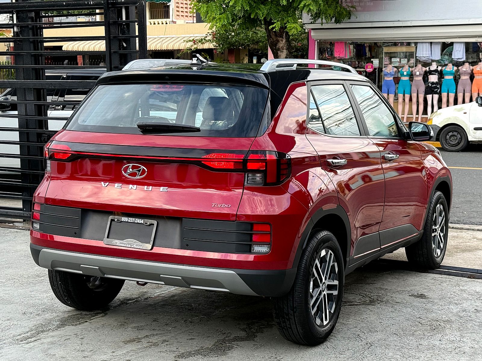 HYUNDAI VENUE FWD 2025!!! en Santo Domingo Este Foto 7293845-3.jpg