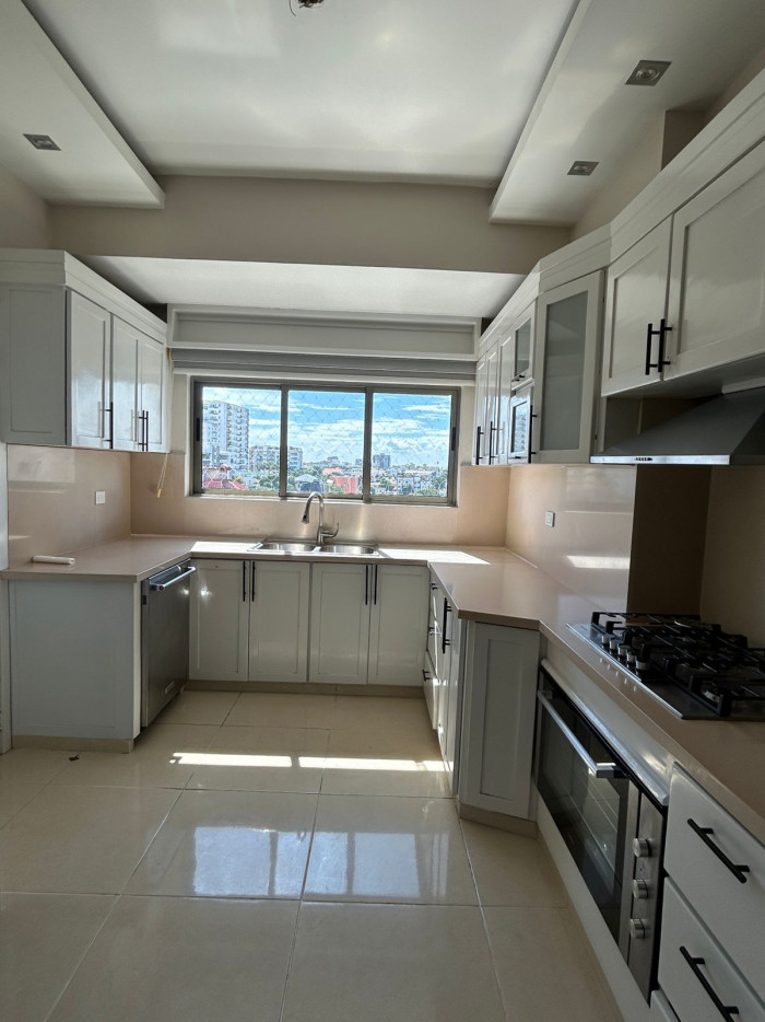 Apartamento en Alquiler 3 HABS – Evaristo Morales Santo Domingo Foto 7294072-7.jpg
