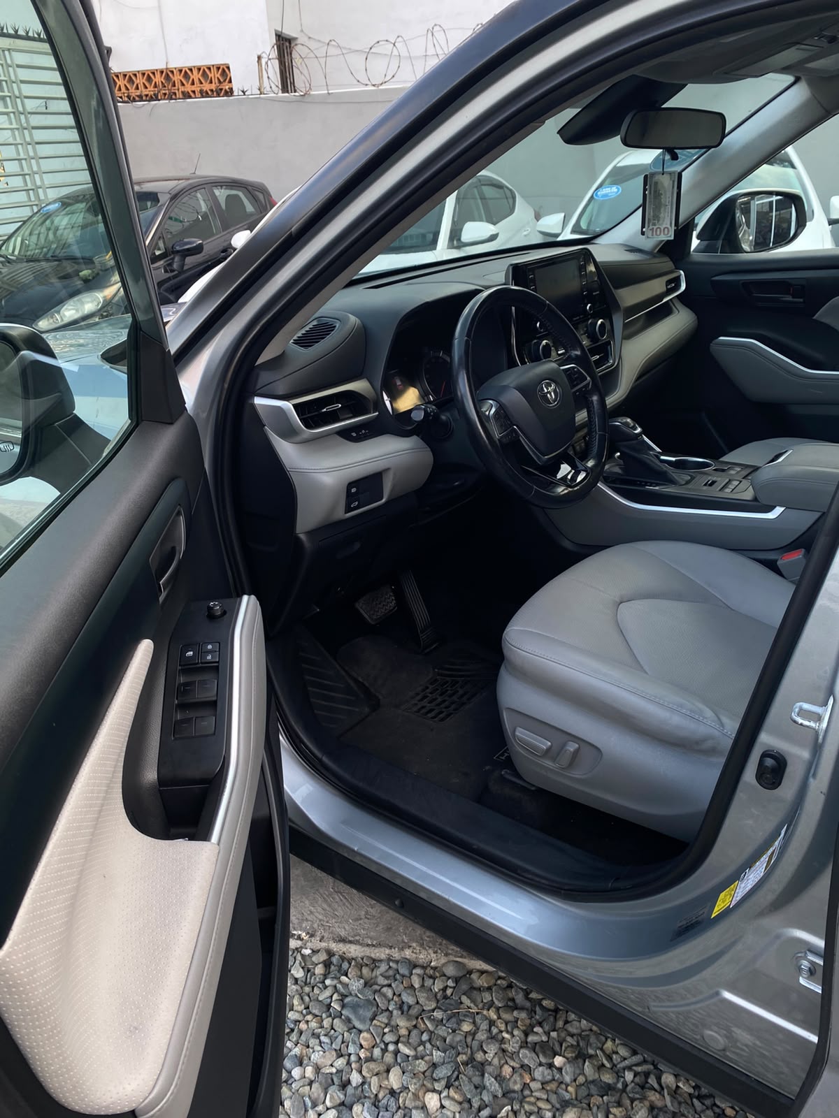 SE VENDE toyota highlander 2020 LE Foto 7294170-15.jpg