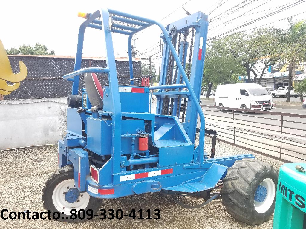 montacarga moffett construccion Foto 7294291-1.jpg