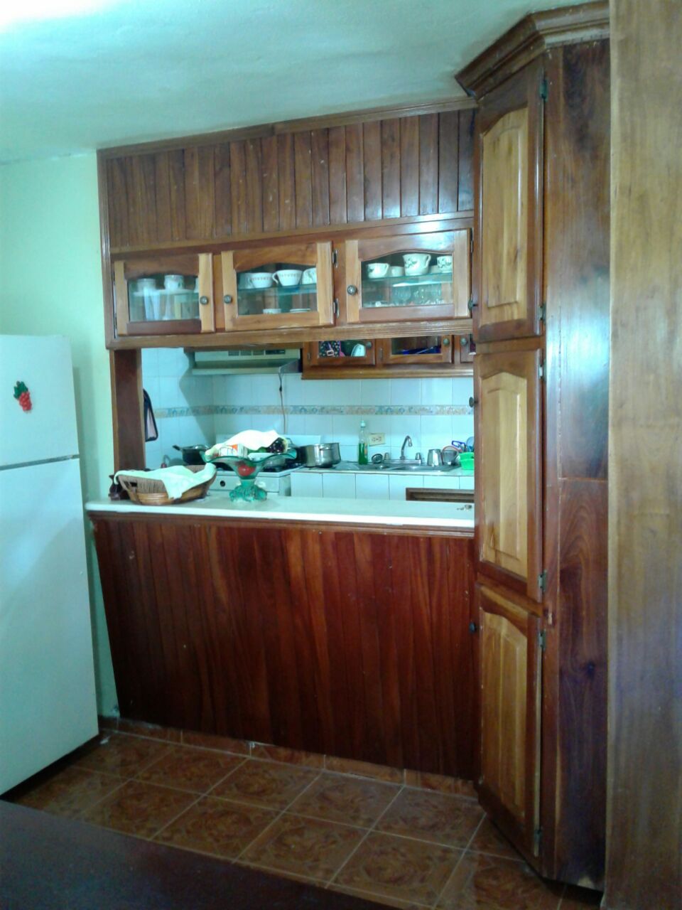Fabricantes de gabinetes de cocina en madera de caoba  Foto 7294346-1.jpg