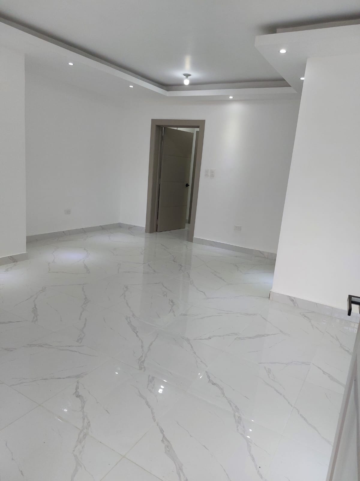 venta apartamento avenida independencia 2do piso una habitación  1 par Foto 7294373-2.jpg