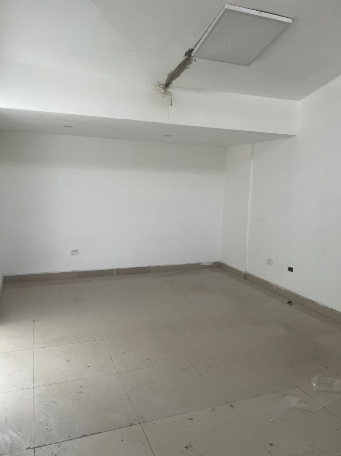 Oportunidad de Alquiler! Local Comercial Los Proceres  53.9 m Piso 3  Foto 7294450-6.jpg