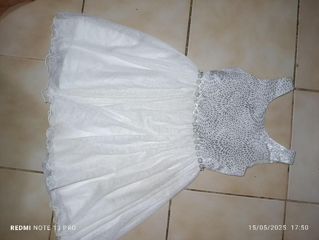 Vestido de niña  no rebajas  tengo varios de ese sise Foto 7294532-1.jpg
