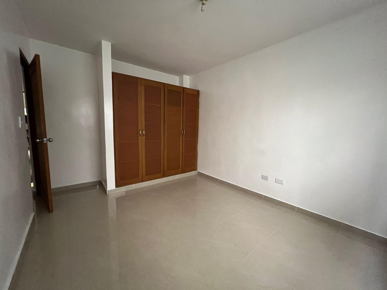 Apartamento en Venta en el Ensanche Isabelita. Foto 7294656-4.jpg