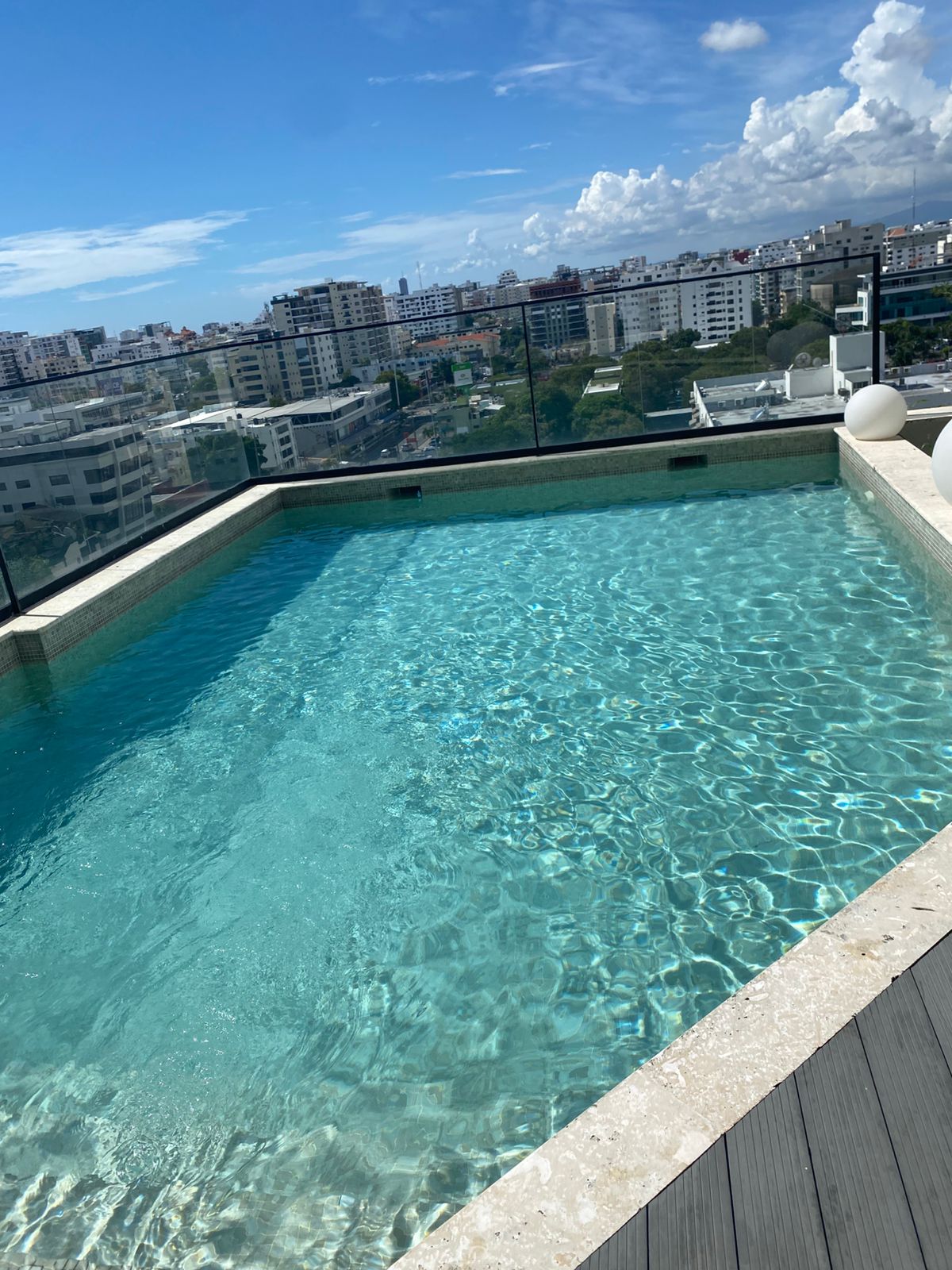 AMUEBLADO APARTAMENTO EN EXCLUSIVA TORRE PIANTINI Foto 7294758-9.jpg