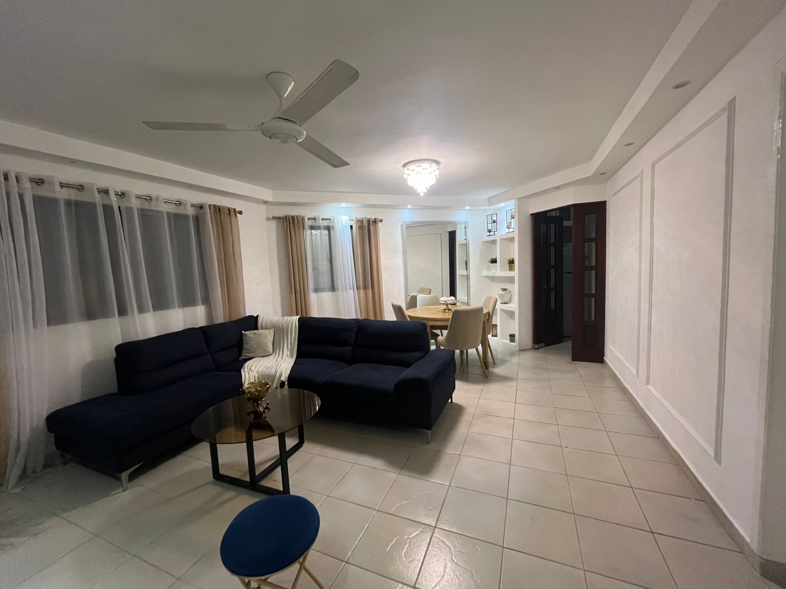 Apartamento Amueblado en Alquiler – Evaristo Morales Foto 7294866-5.jpg