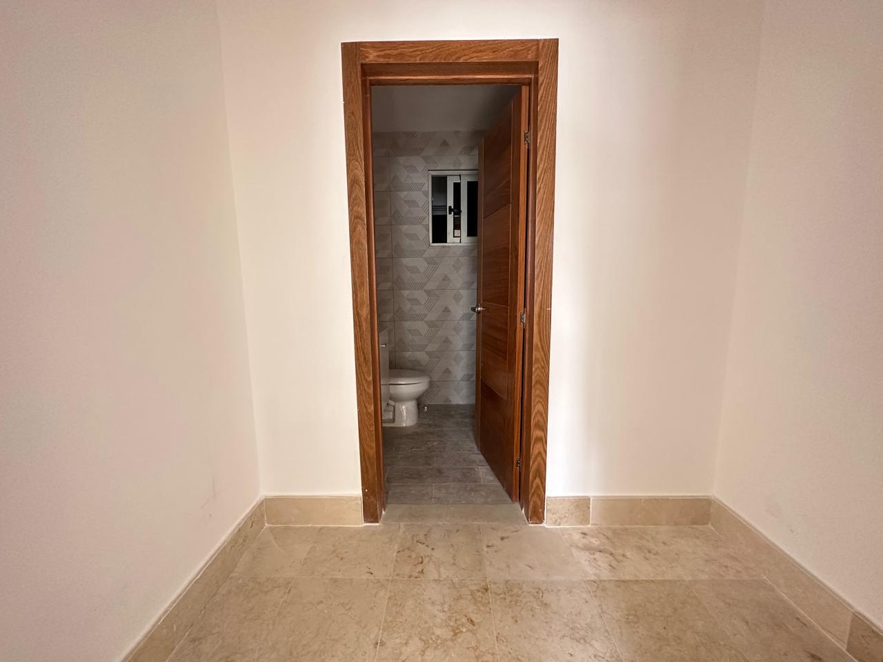  VIVE EL LUJO QUE TE MERECES EN ENSANCHE PARASO!    Apartamento de 3 H Foto 7294894-9.jpg