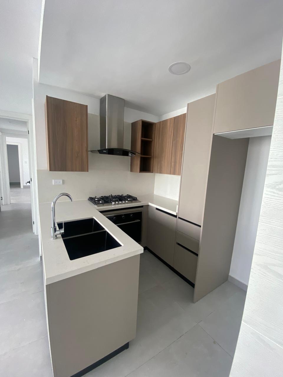 Alquiler Apartamento en Evaristo Morales Santo Domingo Foto 7294906-3.jpg