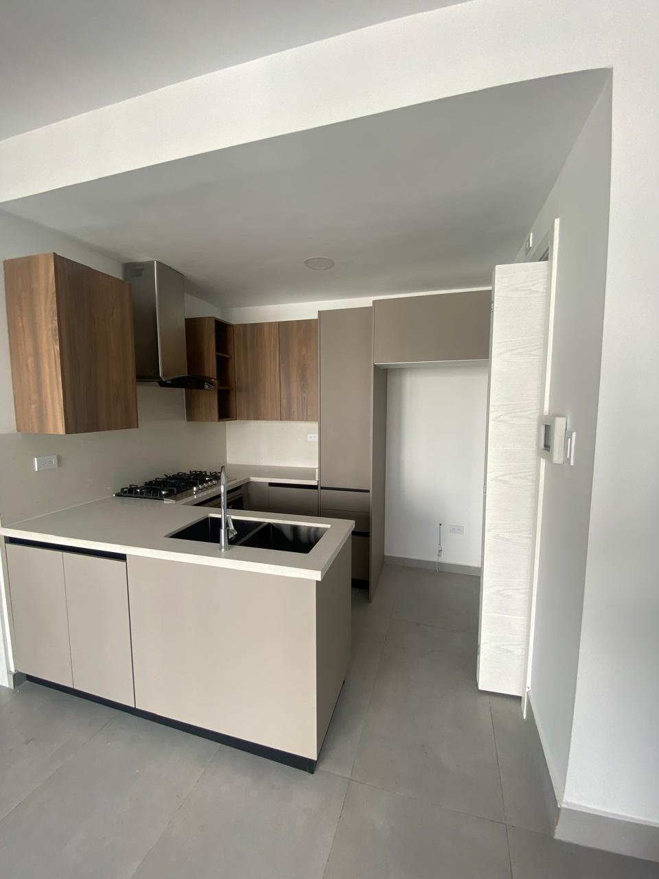 Alquiler Apartamento en Evaristo Morales Santo Domingo Foto 7294906-9.jpg
