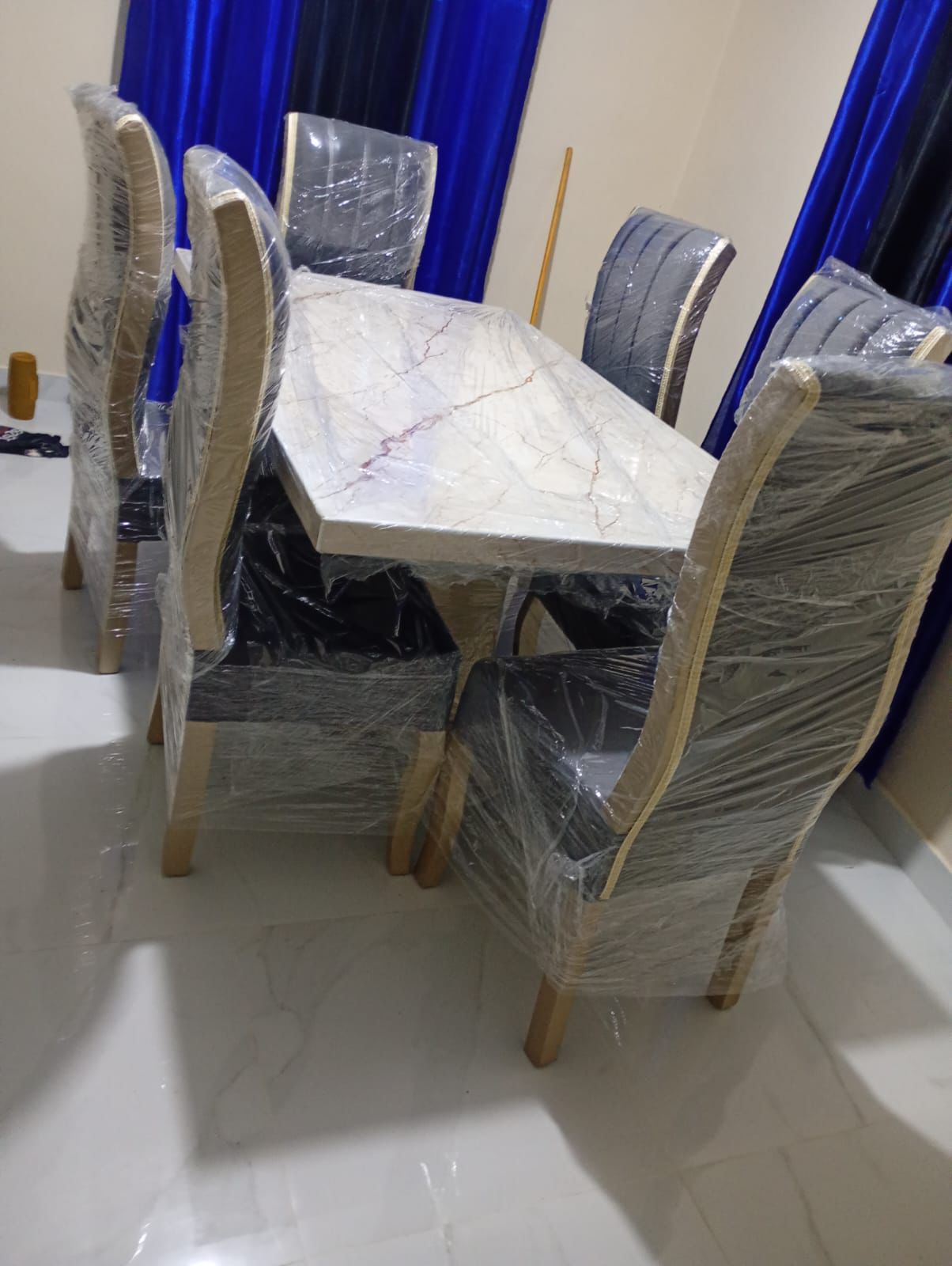 Juego de comedor de 6 sillas nuevo  Foto 7294950-3.jpg