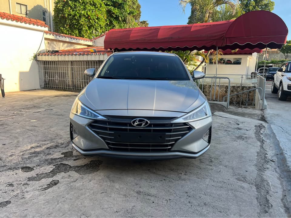 Hyundai Avante 2020 GLP  GASOLINA Foto 7295015-9.jpg