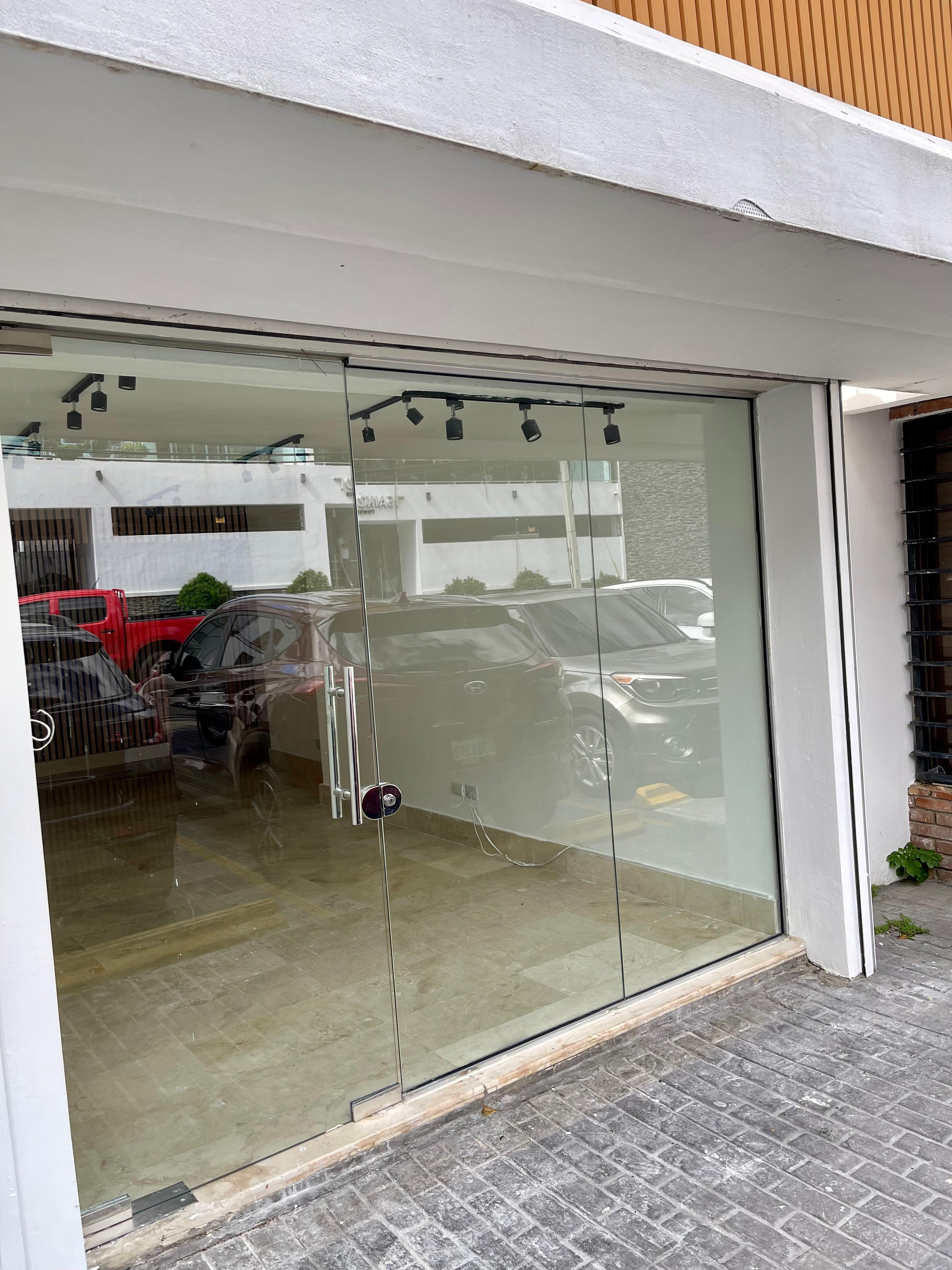 SE ALQUILA LOCAL COMERCIAL – EVARISTO MORALES Foto 7295103-11.jpg