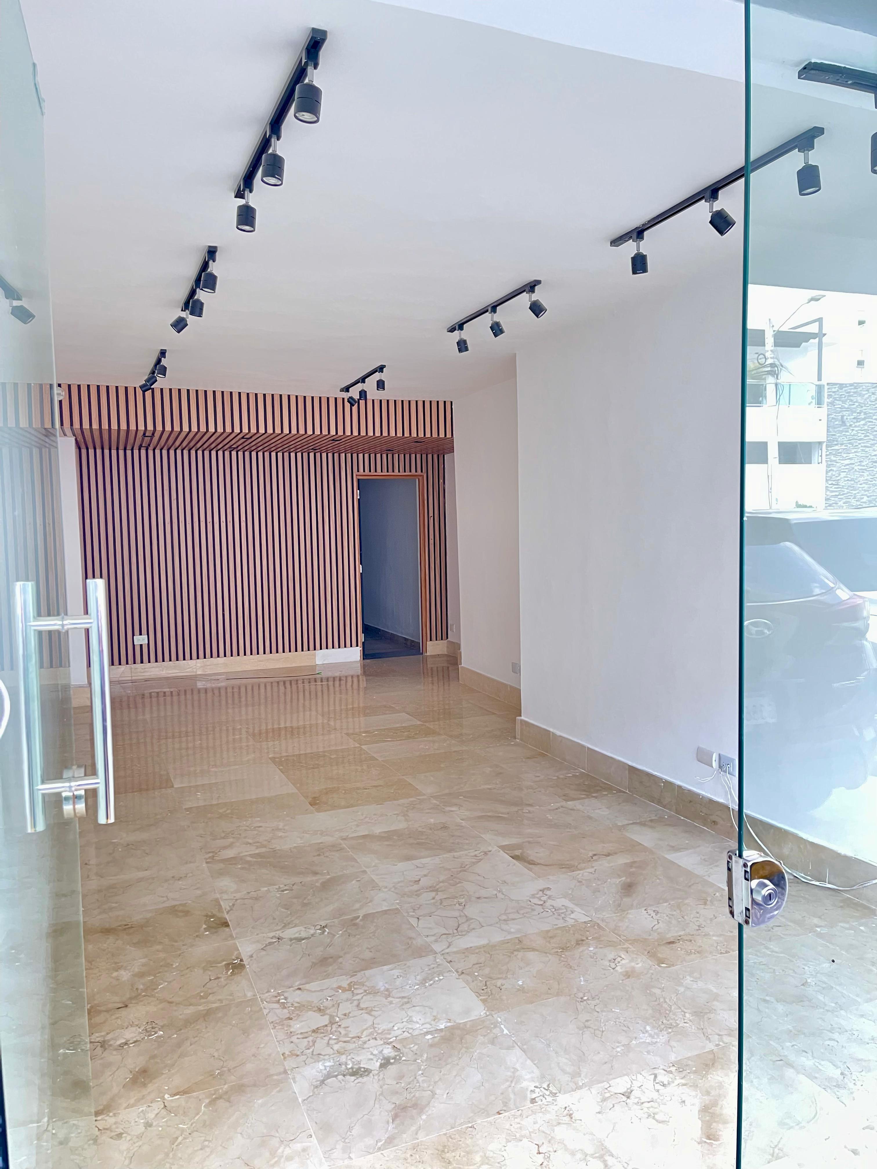 SE ALQUILA LOCAL COMERCIAL – EVARISTO MORALES Foto 7295103-2.jpg