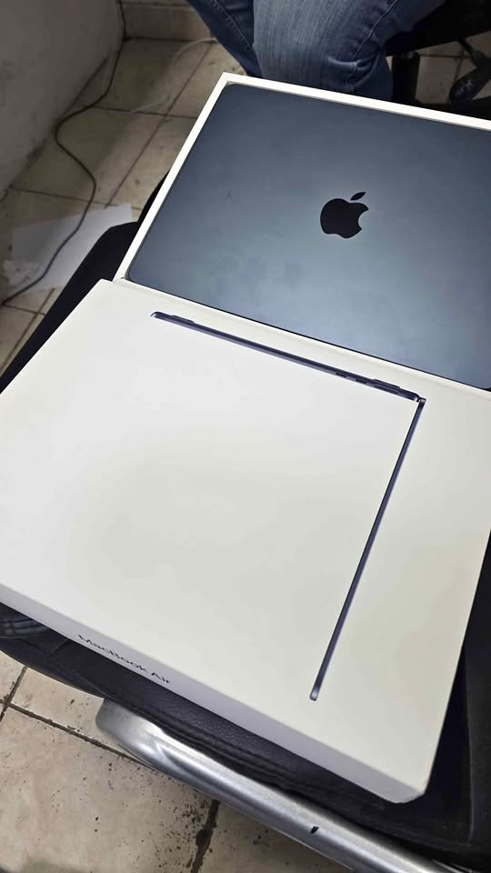 Macbook air m3 13 pulgadas en Samaná Foto 7295137-3.jpg