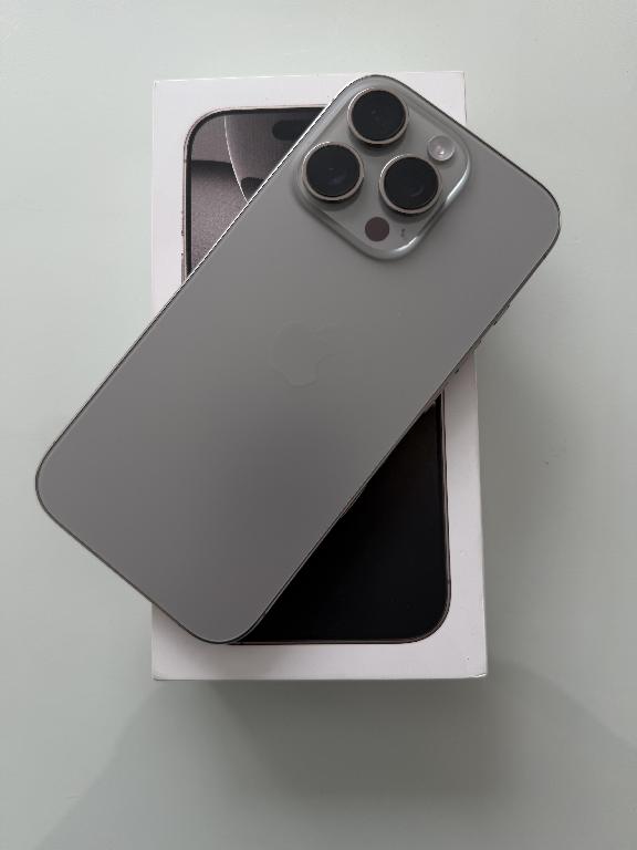 Vendo iPhone 16 Pro  Foto 7295166-1.jpg