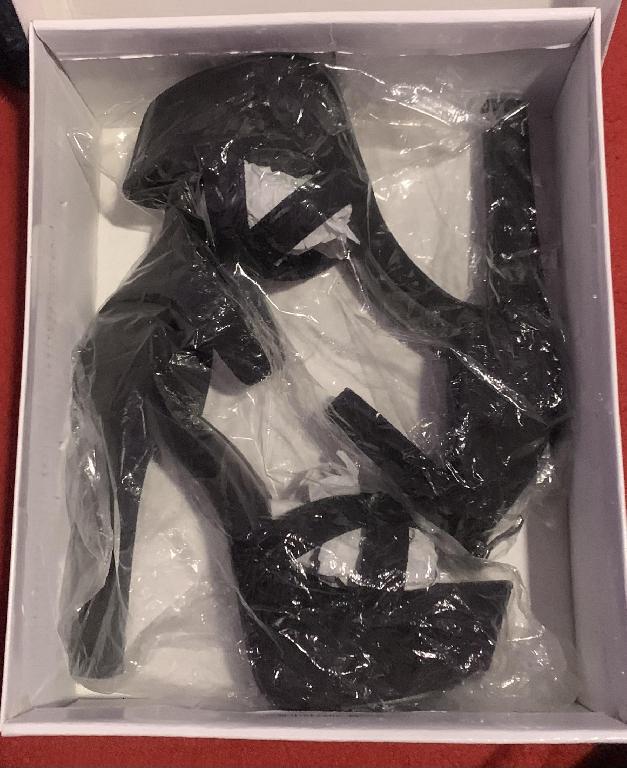 Tacones negro número 36 nuevos  Foto 7295338-1.jpg
