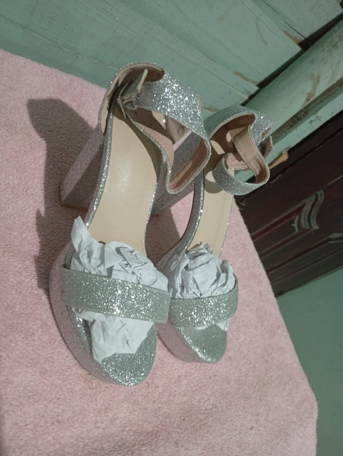 Tacones de brillo número 36  Foto 7295347-2.jpg