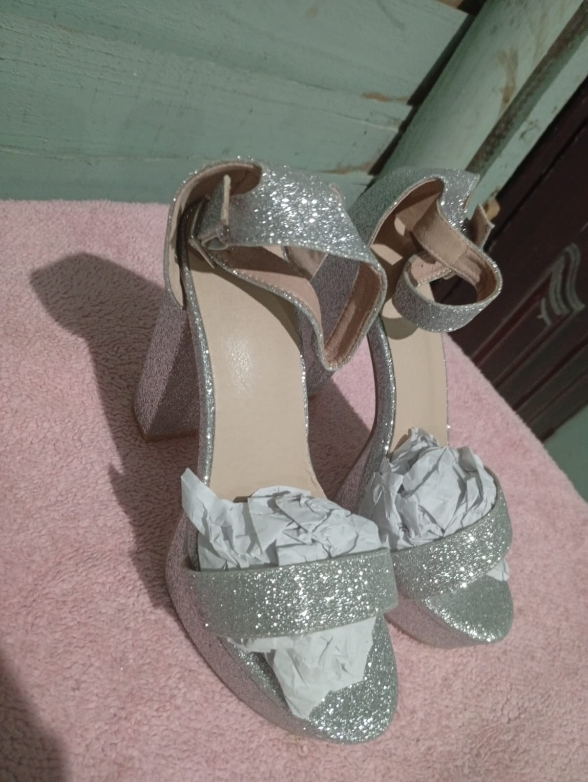 Tacones de brillo número 36  Foto 7295347-3.jpg