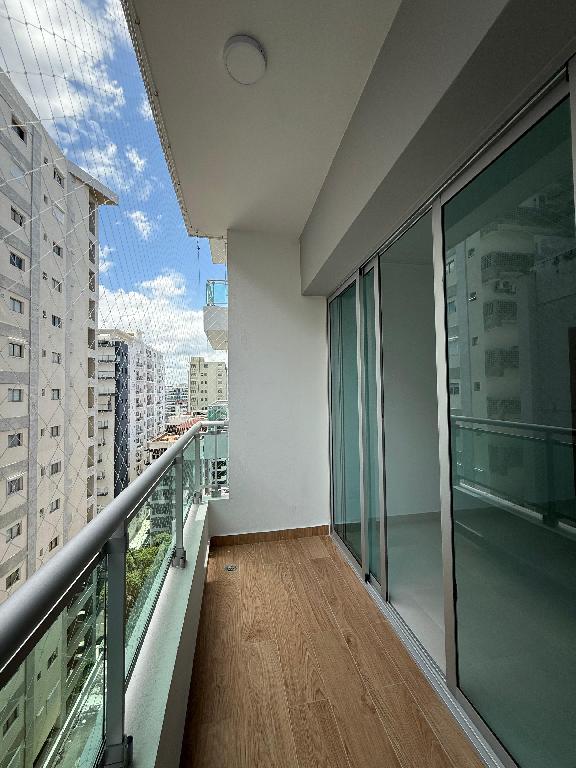 APARTAMENTO EN EL ENSANCHE NACO Foto 7295505-14.jpg