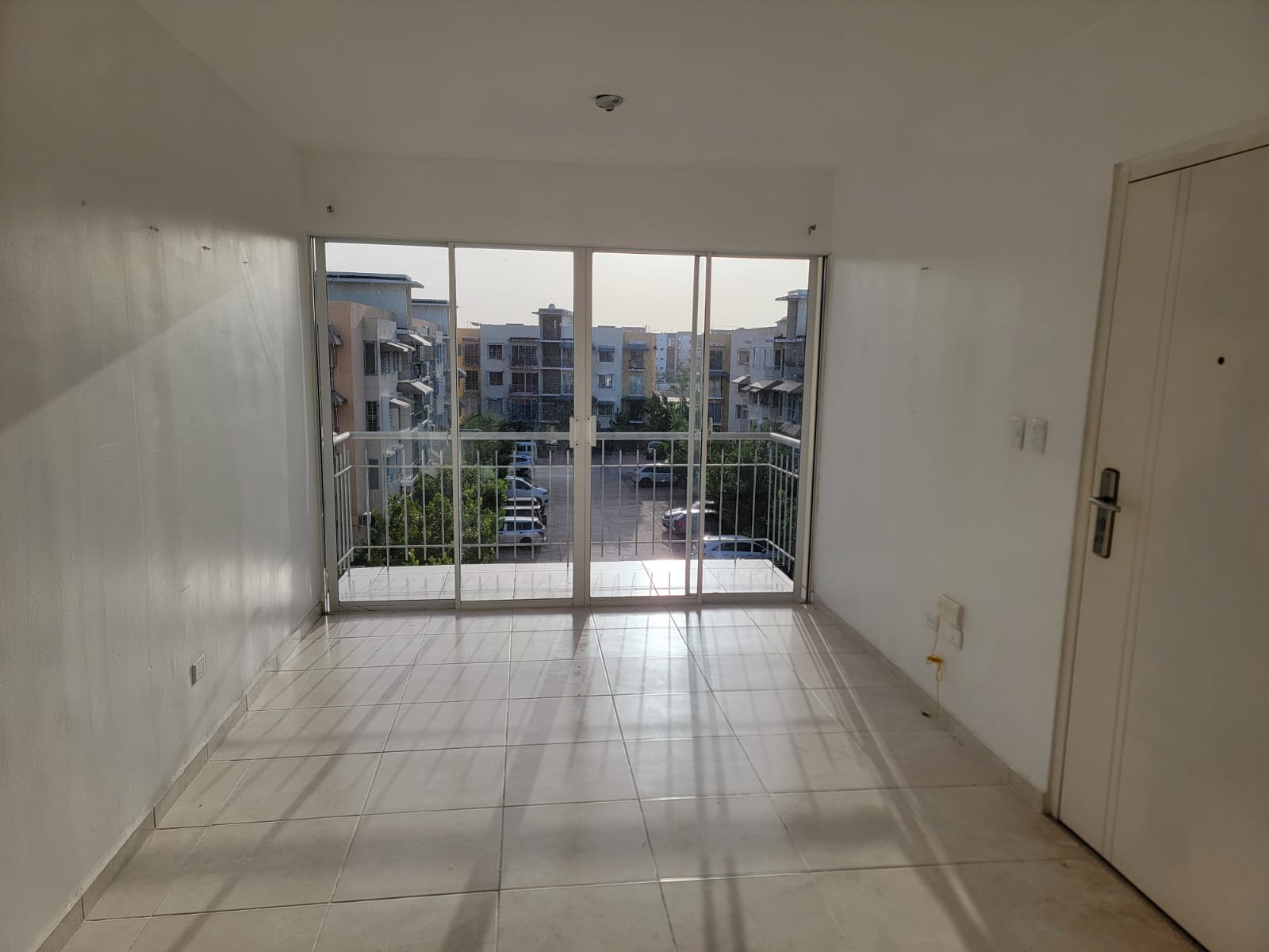 RENTO APART 4TO PISO 2 HABITACIONES PARQUEO...CIUDAD JUAN BOSCH STO.DG Foto 7295690-5.jpg