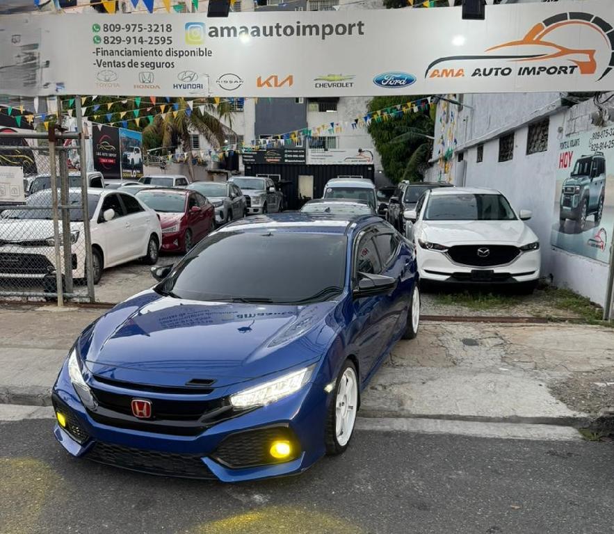 HONDA CIVIC HATCHBACK SPORT CON KIT DE ACCESORIOS Foto 7295815-1.jpg