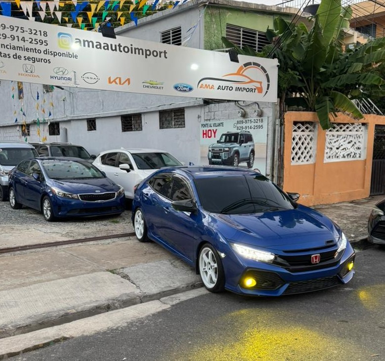 HONDA CIVIC HATCHBACK SPORT CON KIT DE ACCESORIOS Foto 7295815-4.jpg