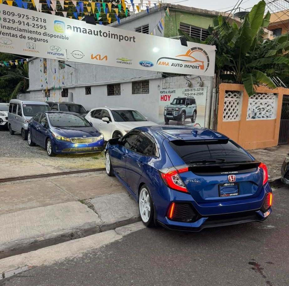 HONDA CIVIC HATCHBACK SPORT CON KIT DE ACCESORIOS Foto 7295815-8.jpg