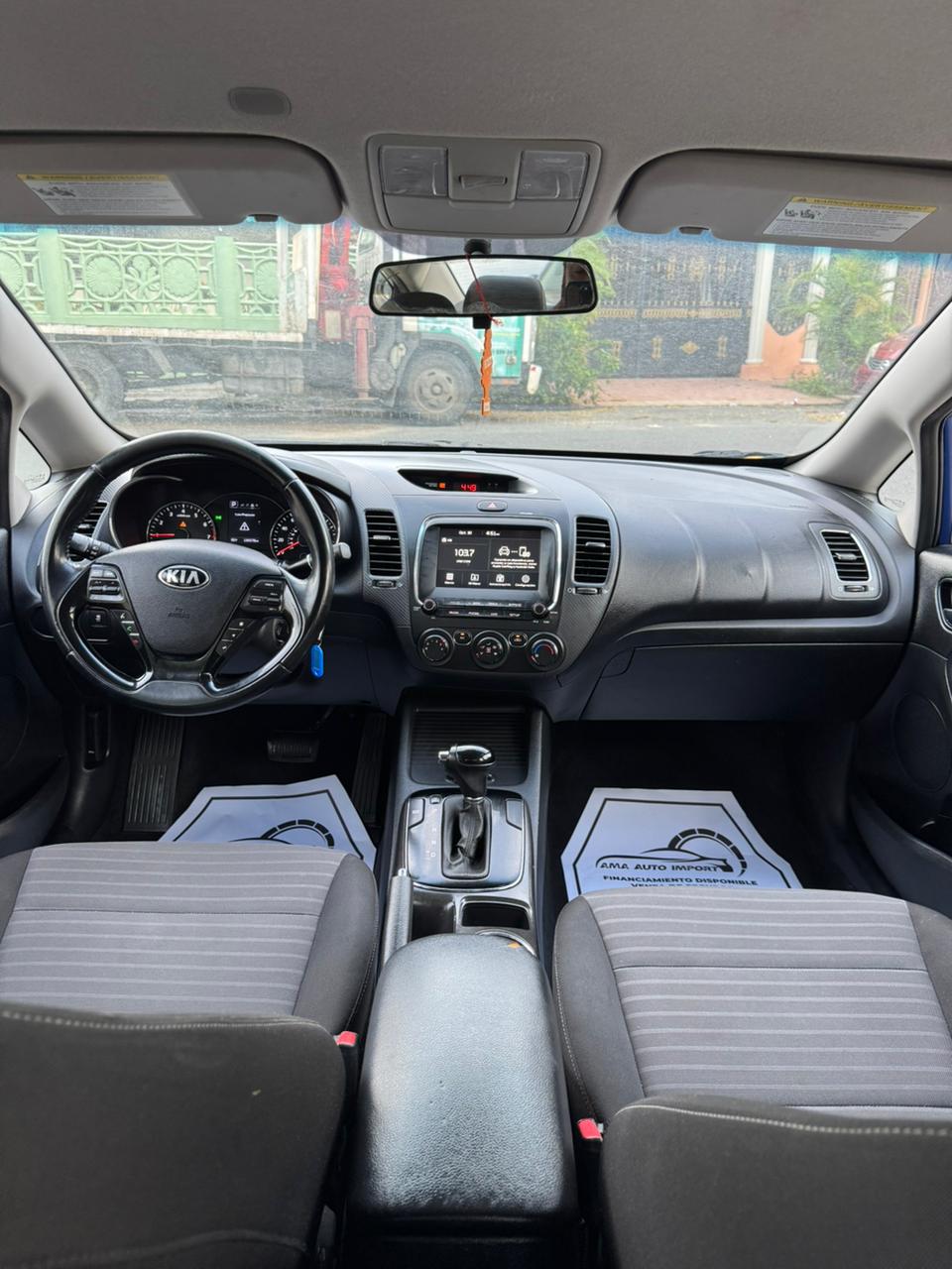 KIA FORTE 2017 CLEAN CAR FAX en Santo Domingo Este Foto 7295819-5.jpg