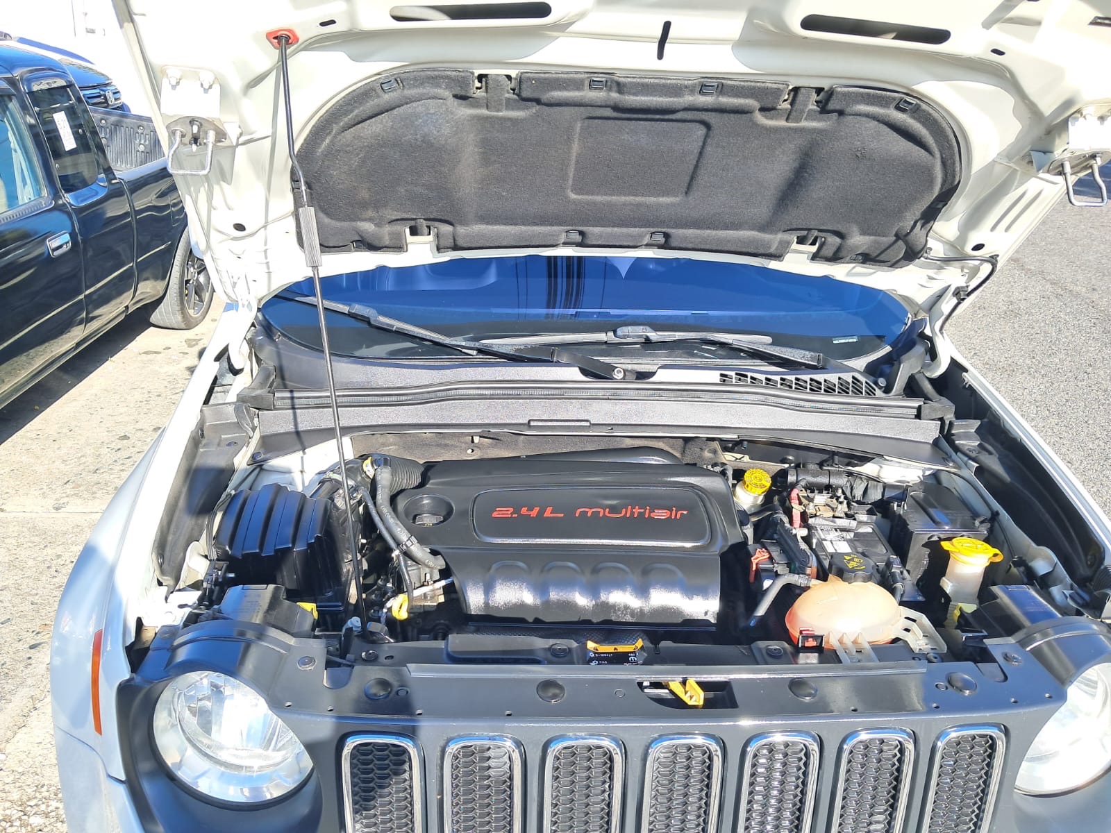 Jeep Renegade Latitude 2018 Foto 7296089-3.jpg