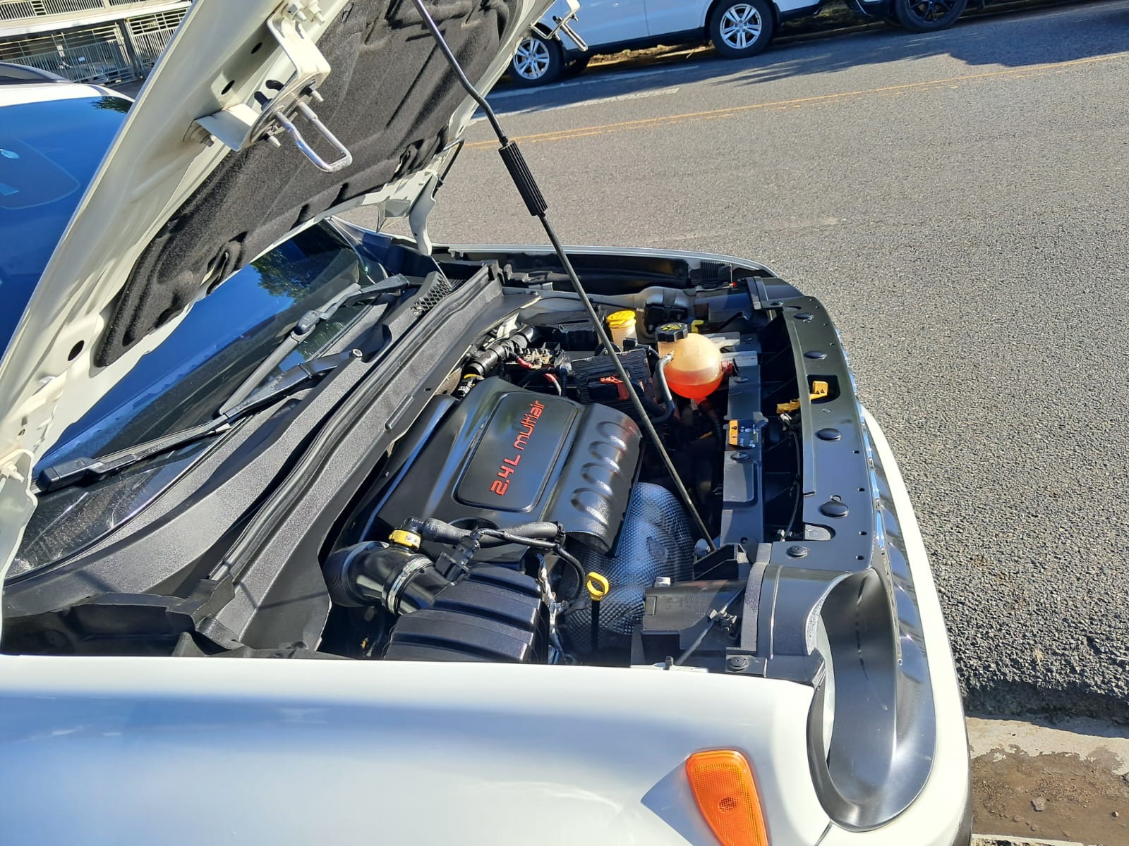 Jeep Renegade Latitude 2018 Foto 7296089-5.jpg