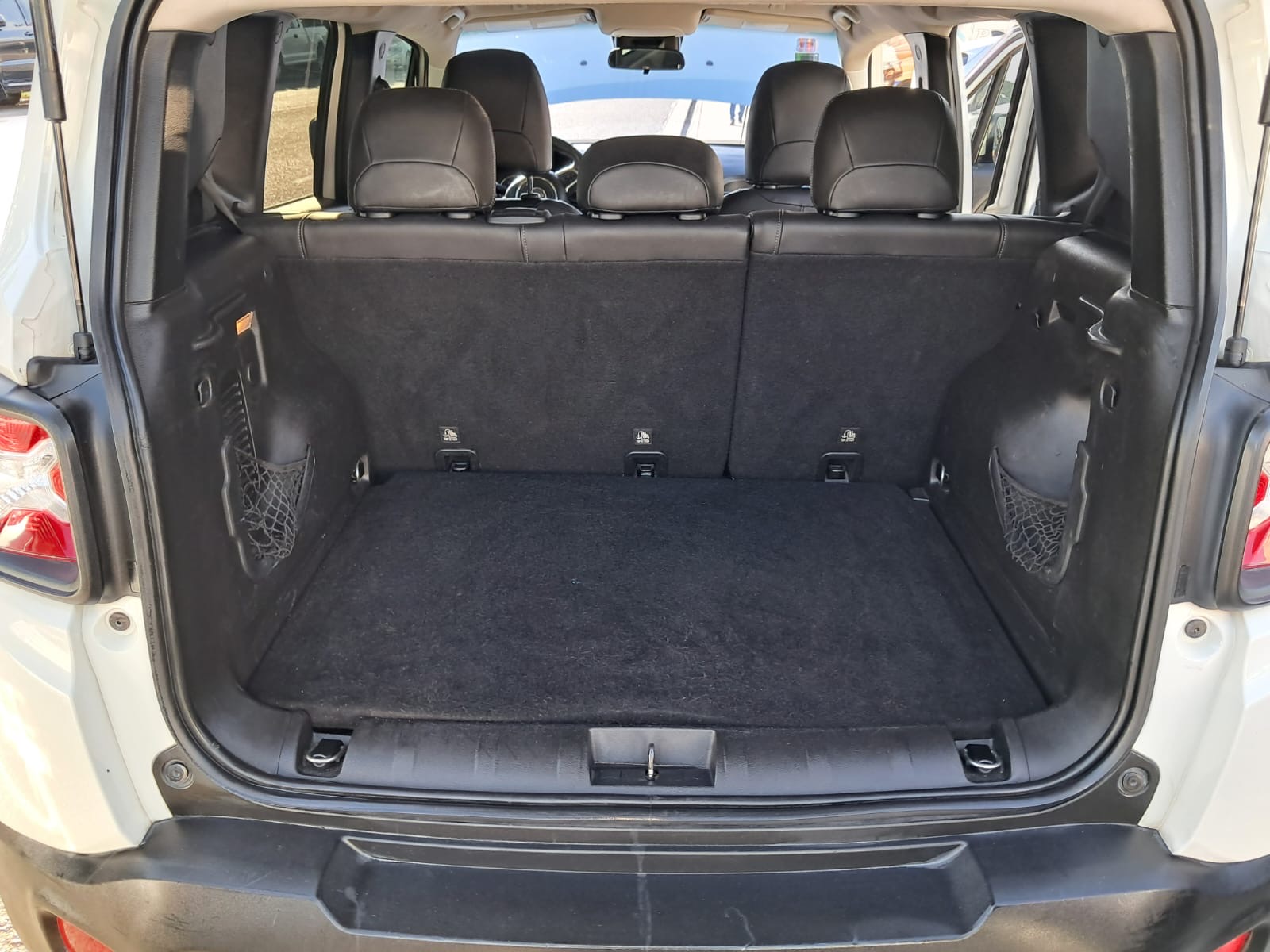Jeep Renegade Latitude 2018 Foto 7296089-7.jpg