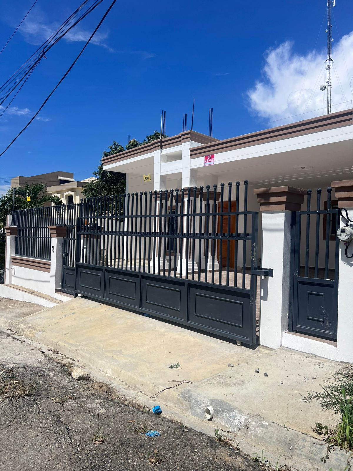 ???? VENTA DE CASA – PRÓXIMO A HIPER OLÉ JOAQUN BALAGUER Foto 7296112-1.jpg