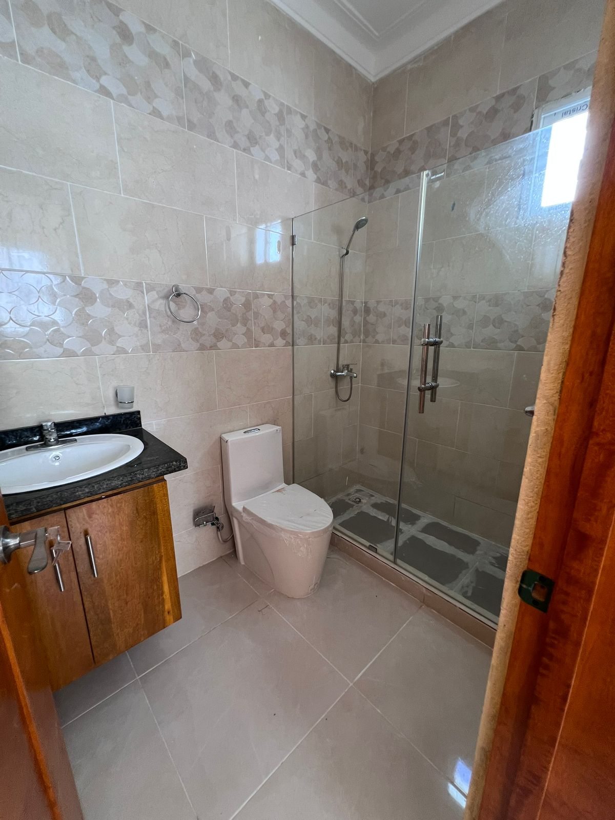 ???? VENTA DE CASA – PRÓXIMO A HIPER OLÉ JOAQUN BALAGUER Foto 7296112-14.jpg