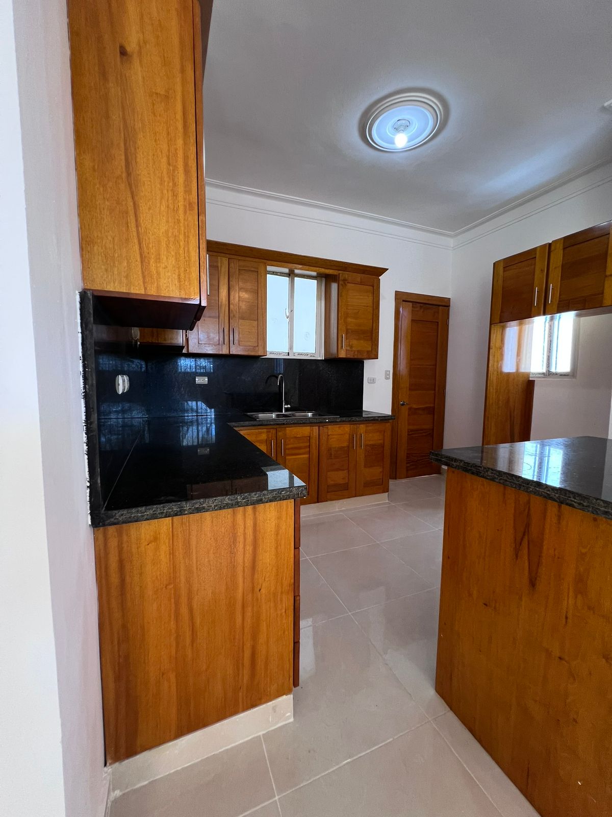 ???? VENTA DE CASA – PRÓXIMO A HIPER OLÉ JOAQUN BALAGUER Foto 7296112-7.jpg