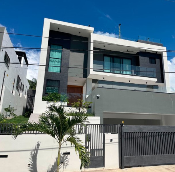 ???? VENTA DE CASA CON JACUZZI Y ROOF TOP – CERRO HERMOSO Foto 7296420-1.jpg