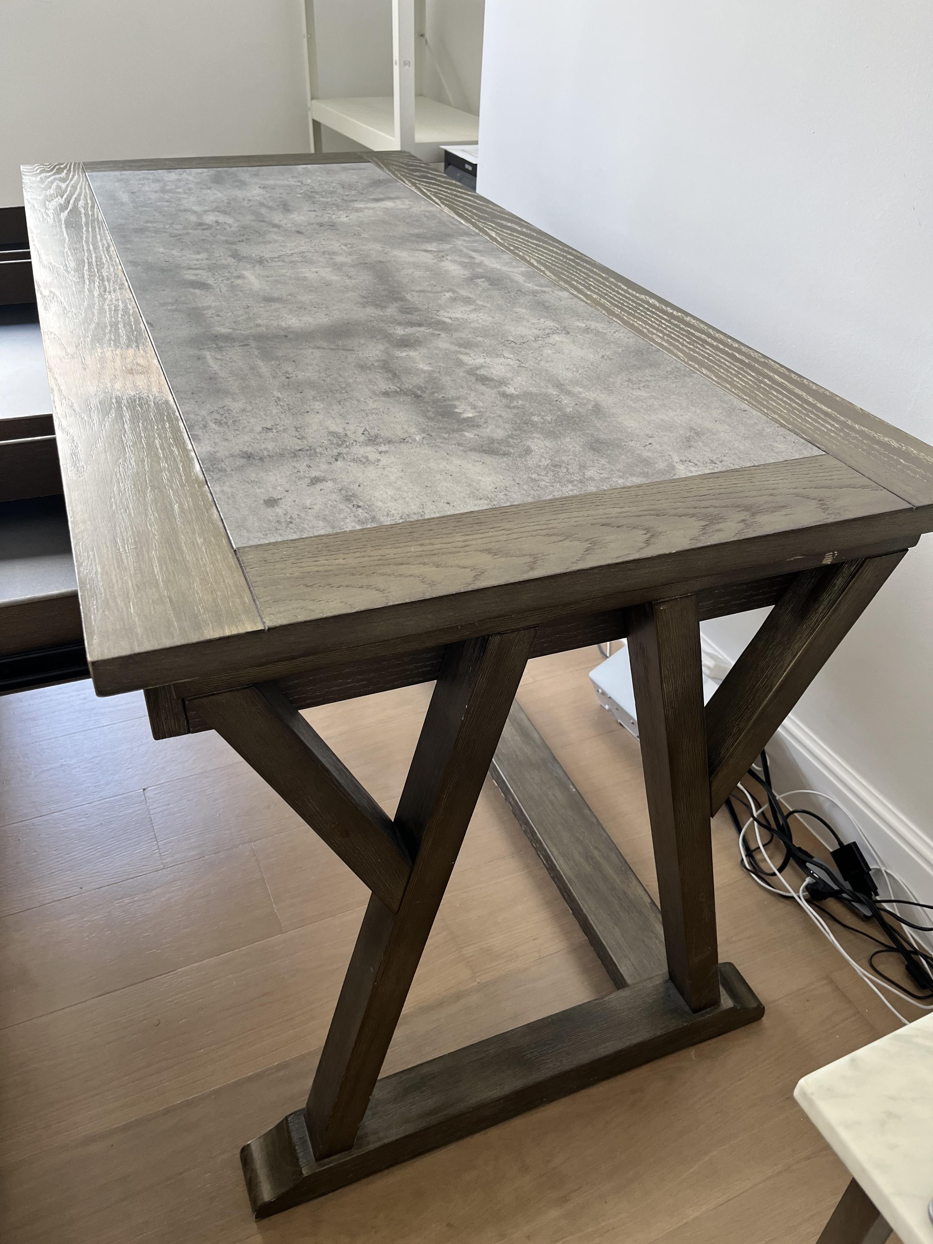 Vendo hermoso escritorio de madera con piedra. Foto 7296491-6.jpg