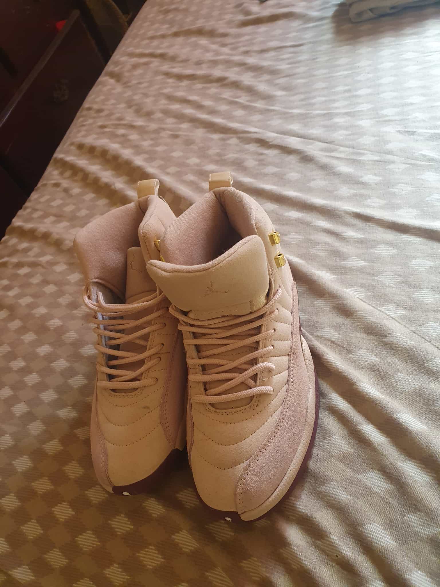  Tennis Jordan 12 size7 Foto 7296536-1.jpg